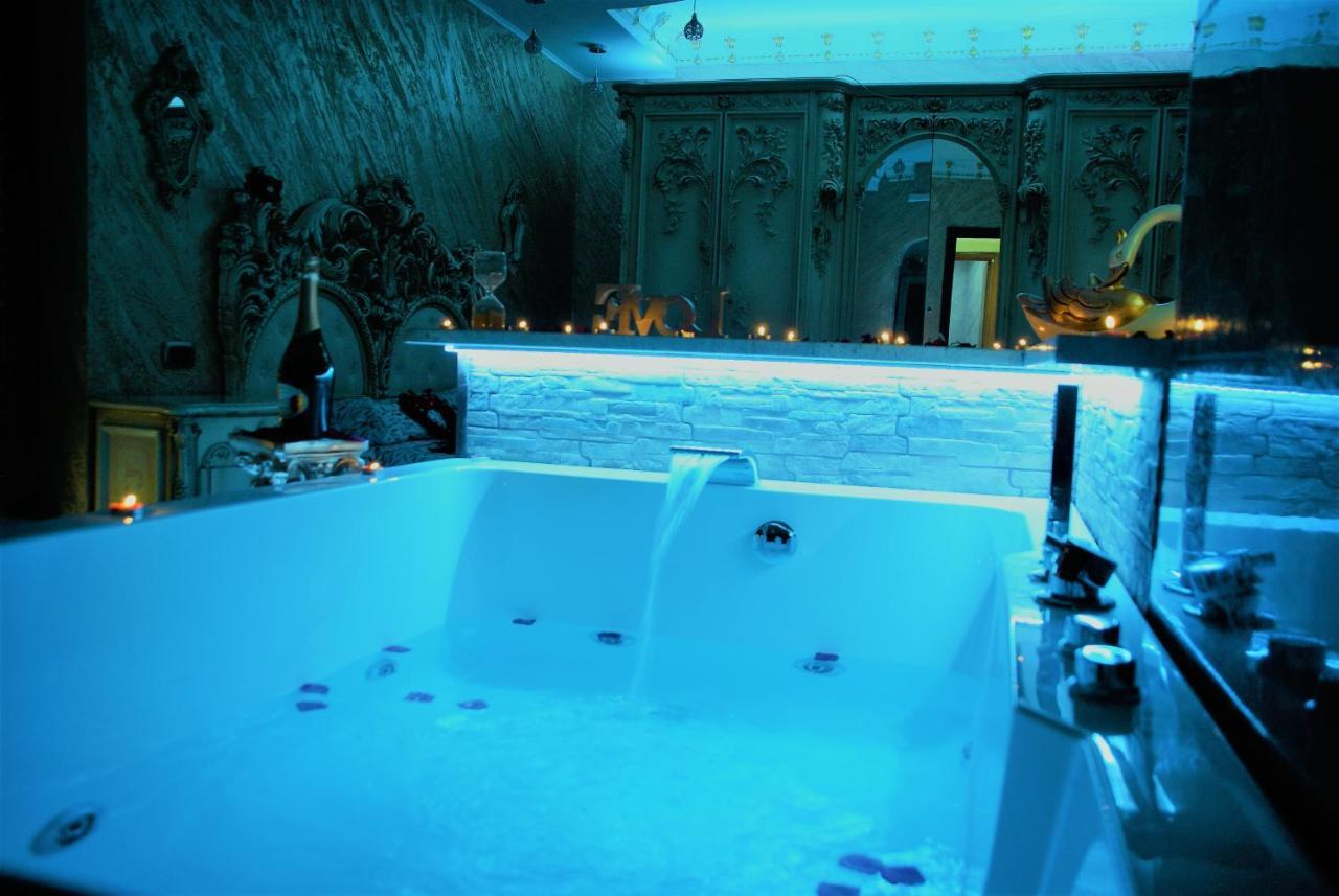 Gold Luxury Suite Home Roma Zewnętrze zdjęcie