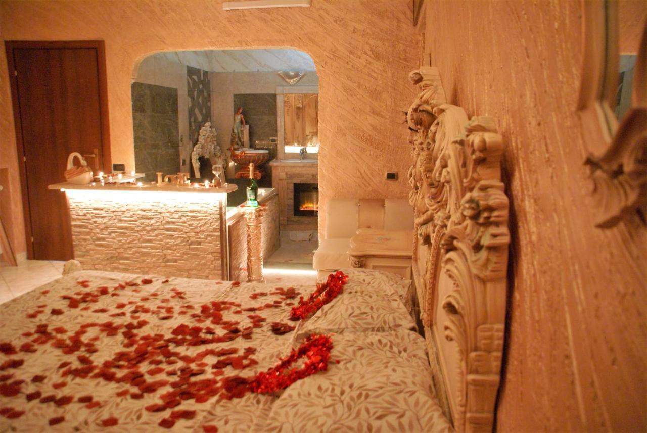 Gold Luxury Suite Home Roma Zewnętrze zdjęcie
